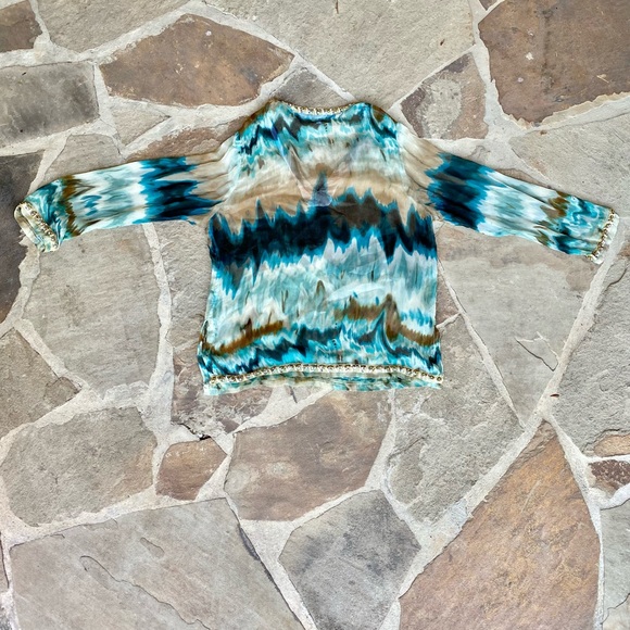 B sheer long sleeve top - Picture 13 of 16